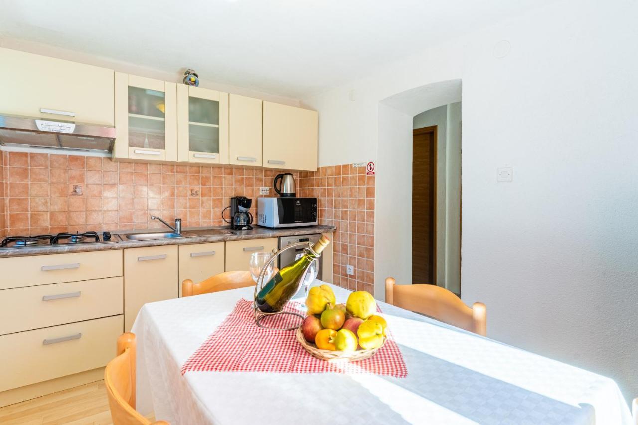 Apartmani Valun1 Εξωτερικό φωτογραφία